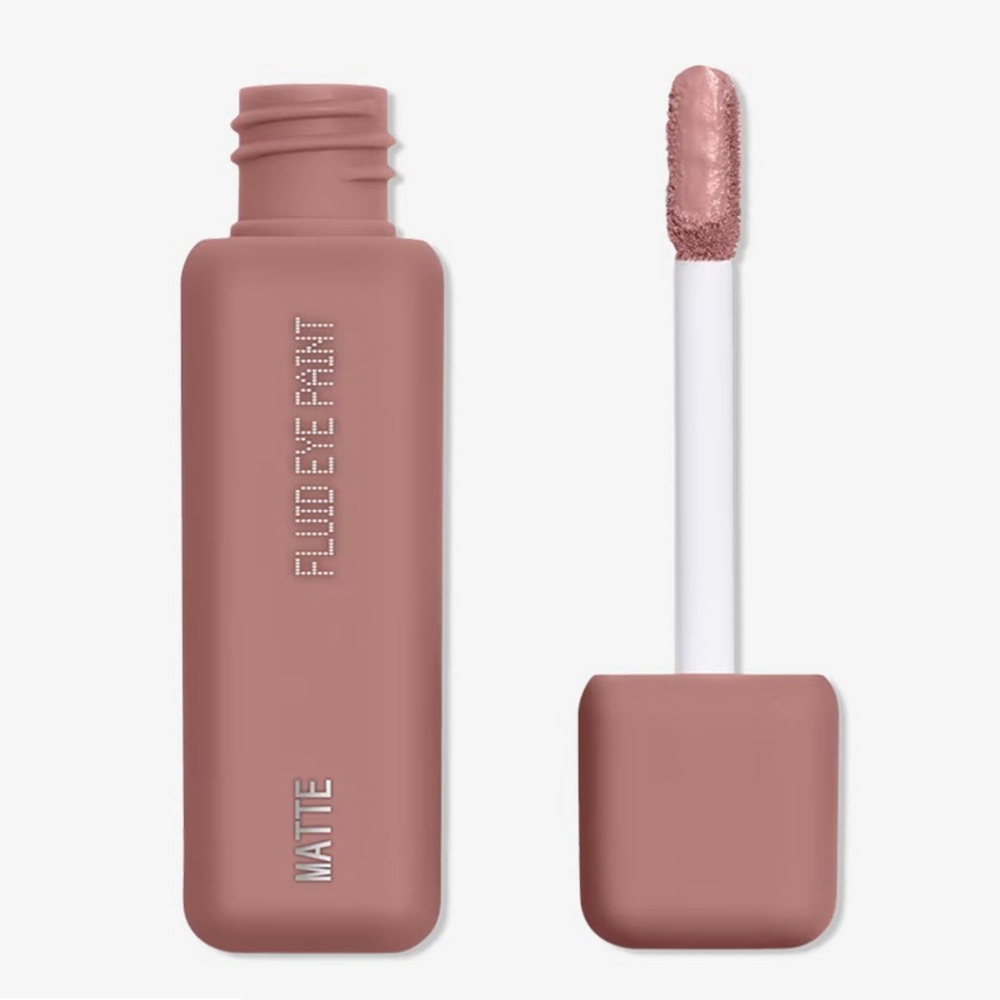 About face fluid eye paint in Capulets